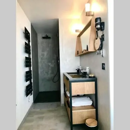 Apartamento Proche du port appartement standing avec Sauna privé *